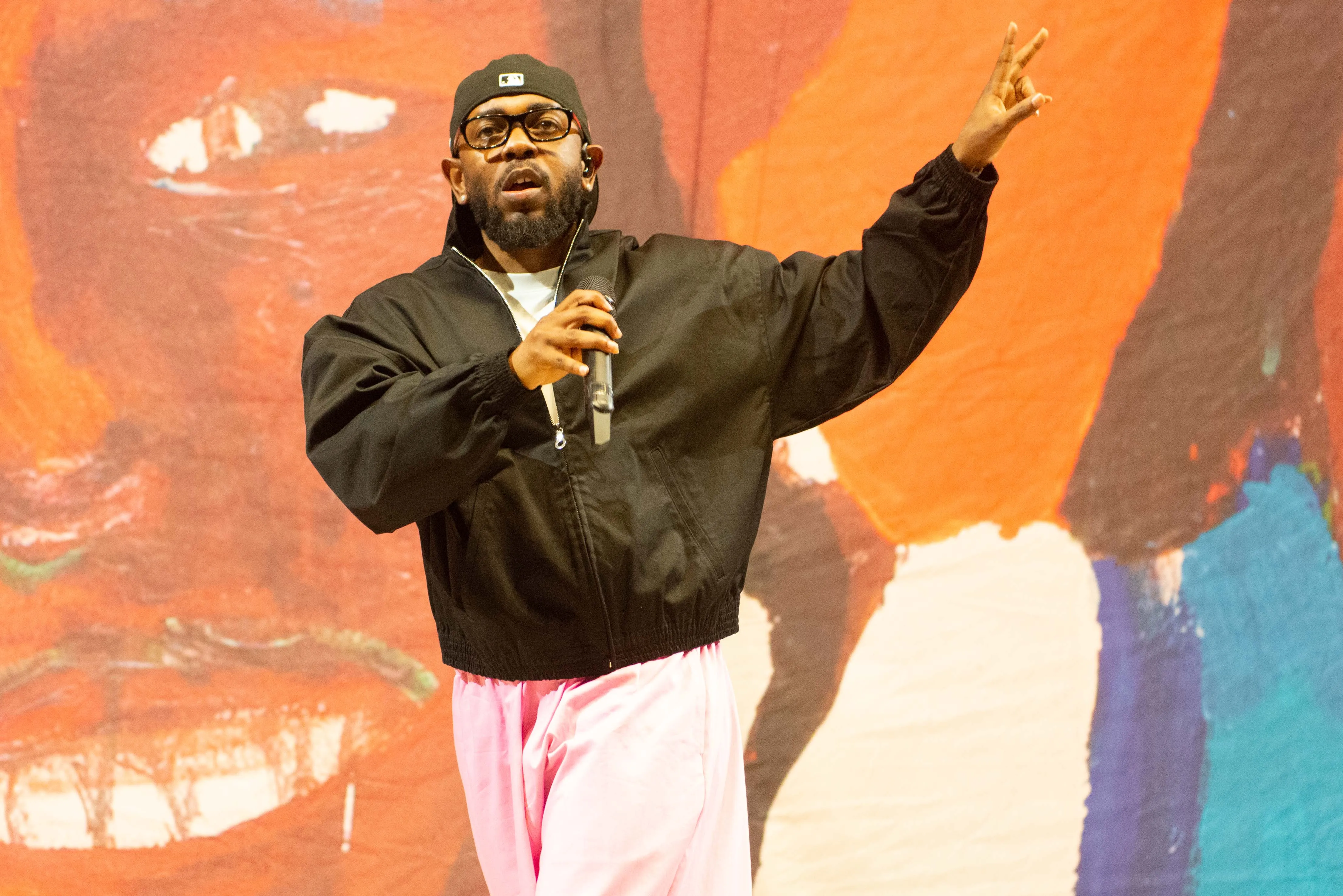 image_68843eb6cf0c4 Kendrick Lamar Sets Tottenham Stadium on Fire — Stormzy Watches in Awe as K.Dot Delivers a Flawless Set of Iconic Bars