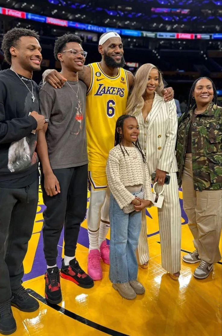 image_68845e2a726a2 After More Than 20 Years of Glory, Is Savannah James Finally Exhausted? – Rumors Swirl That LeBron’s Wife Wants Him to Retire to Focus on Family: Fact or Fiction?