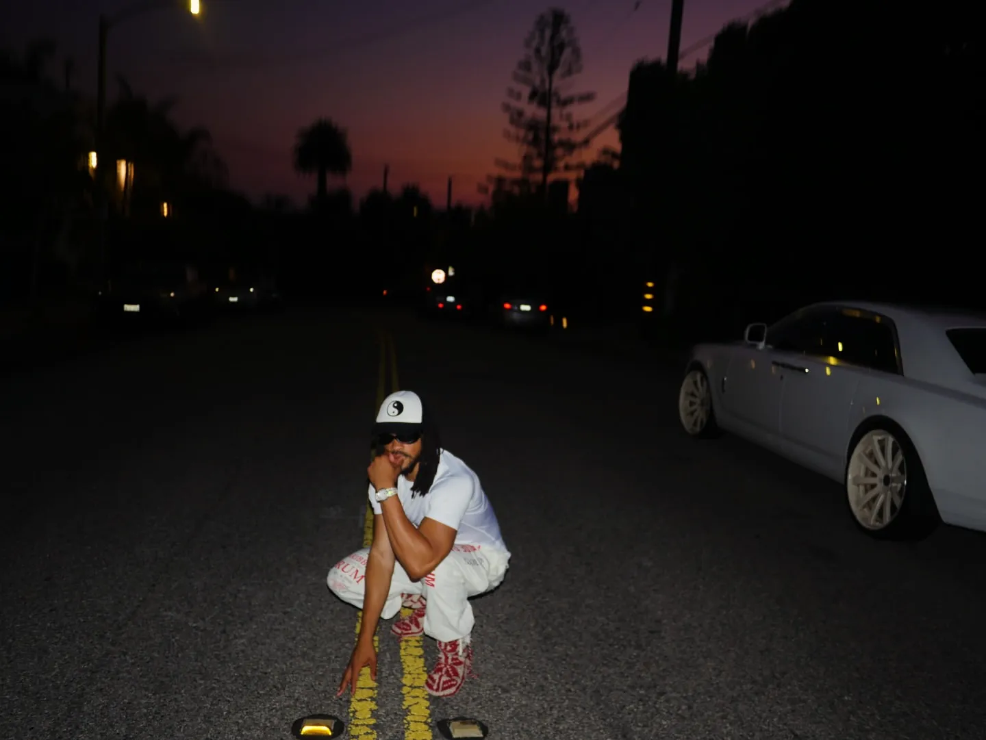 image_688462bd2d689 Martin Garrix is collaborating on music with someone who has had a fight with justin bieber in the past? Can you guess who?