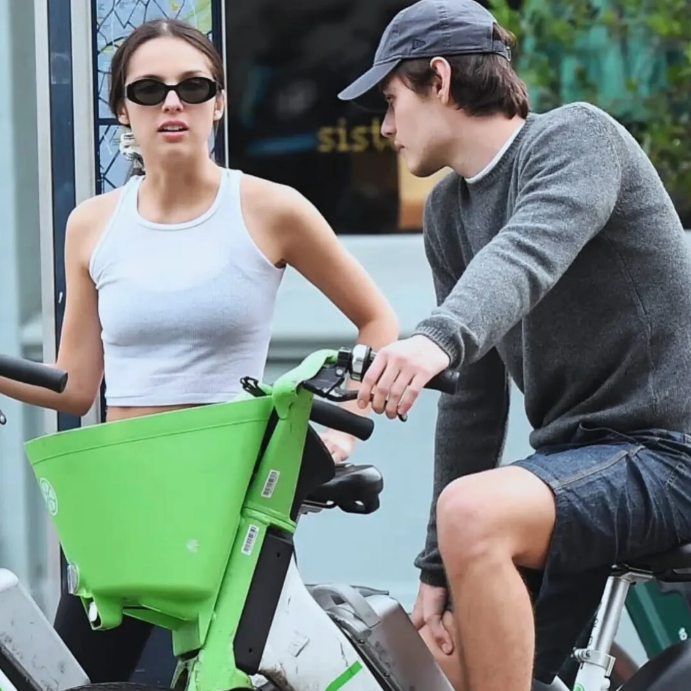 image_6885d26b78755 Olivia Rodrigo Sparks London Frenzy in Fiery Red Look With Mystery Ride