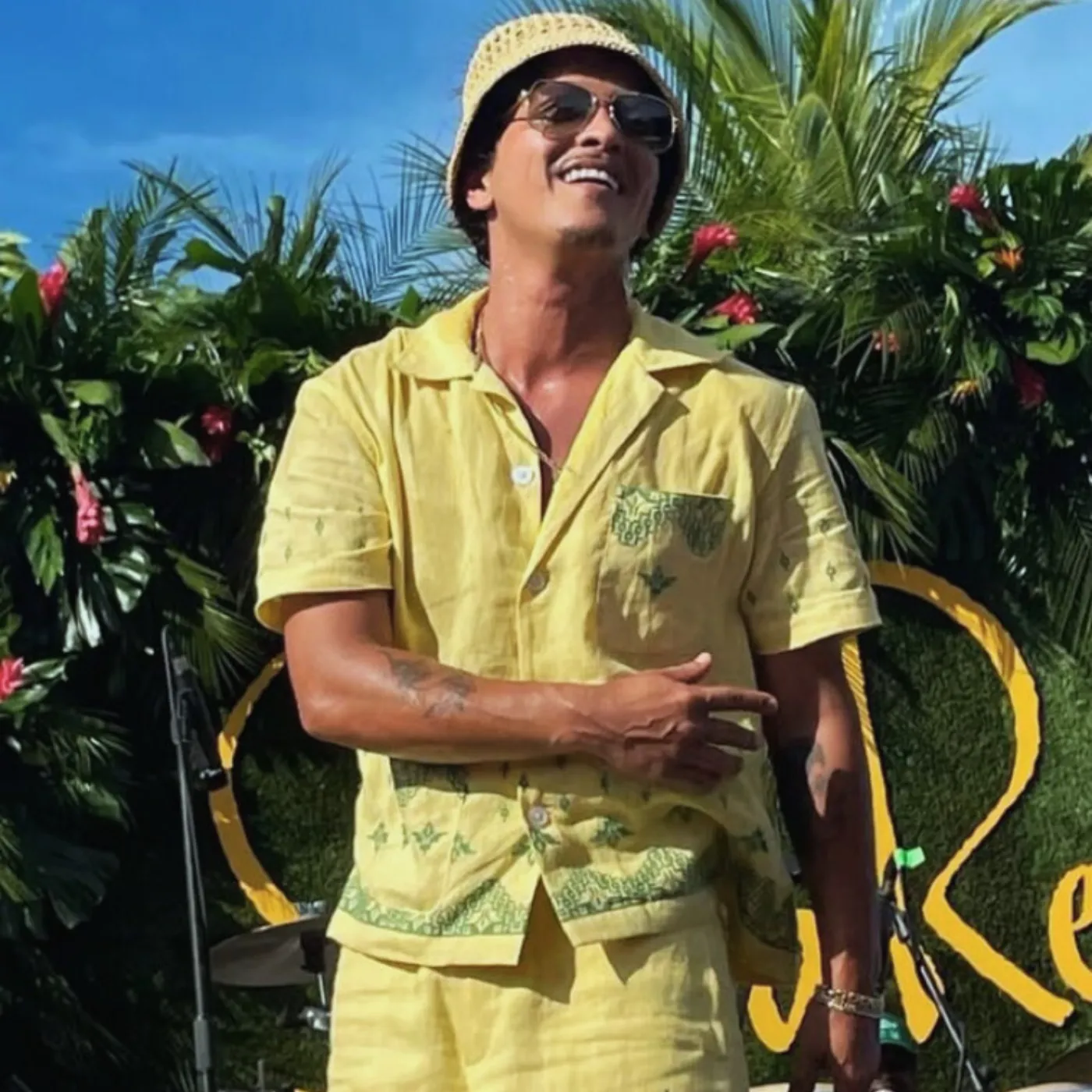 image_6886cfca16f7e Priyanka Chopra Just Sparked Total Chaos — And Bruno Mars Is Somehow at the Center