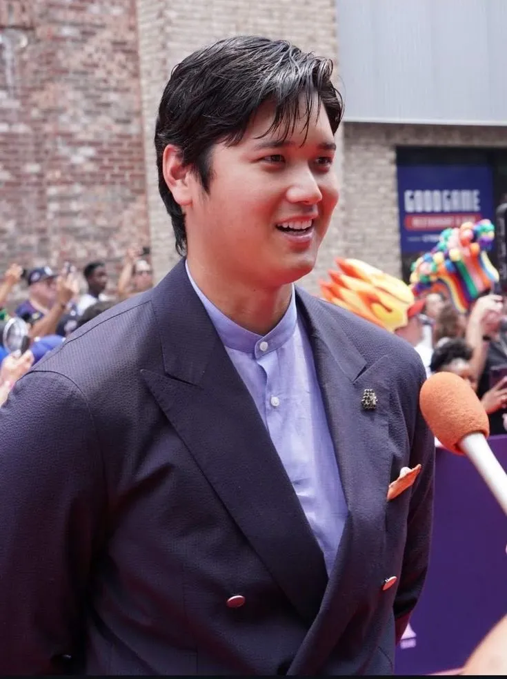 image_6886f33abd966 He Collected Every Fan Gift... Then Ohtani Did This With All of It