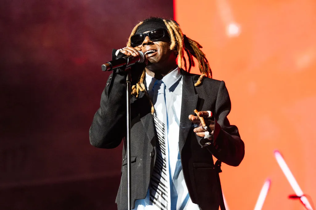image_68870e194a648 You Think Lil Wayne Only Knows How to Rap? Wait Until You See Who Just Helped Him Win $15,000 on the Racetrack…