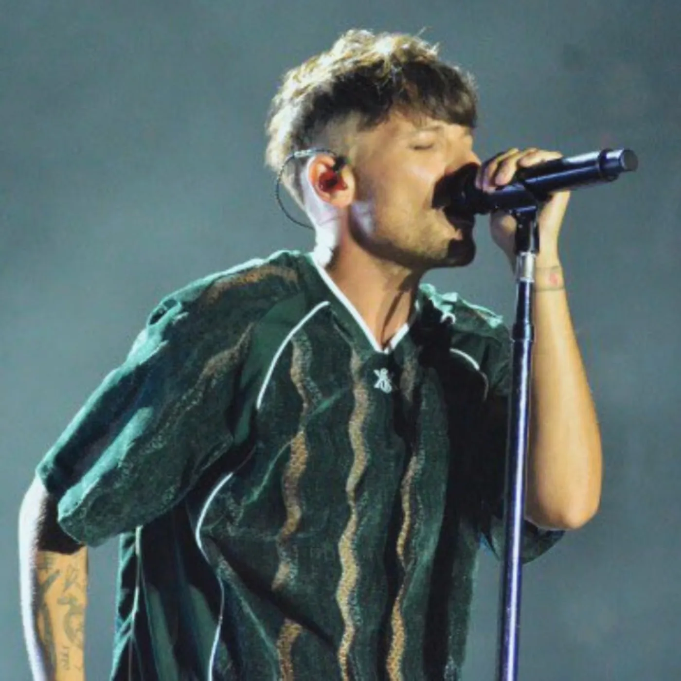 Louis Tomlinson Shocks Music World with Massive Crowd—No PR Machine Needed