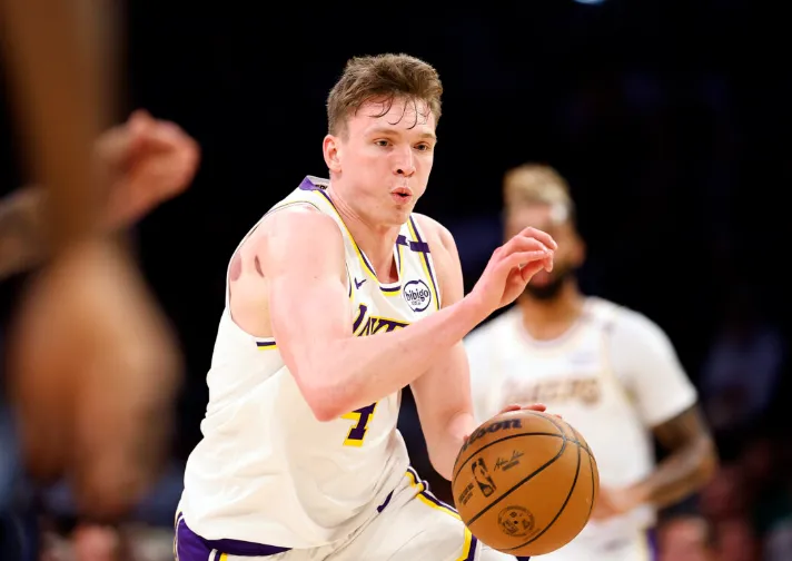 A compelling reason for the Lakers not to rush to judge Dalton Knecht.