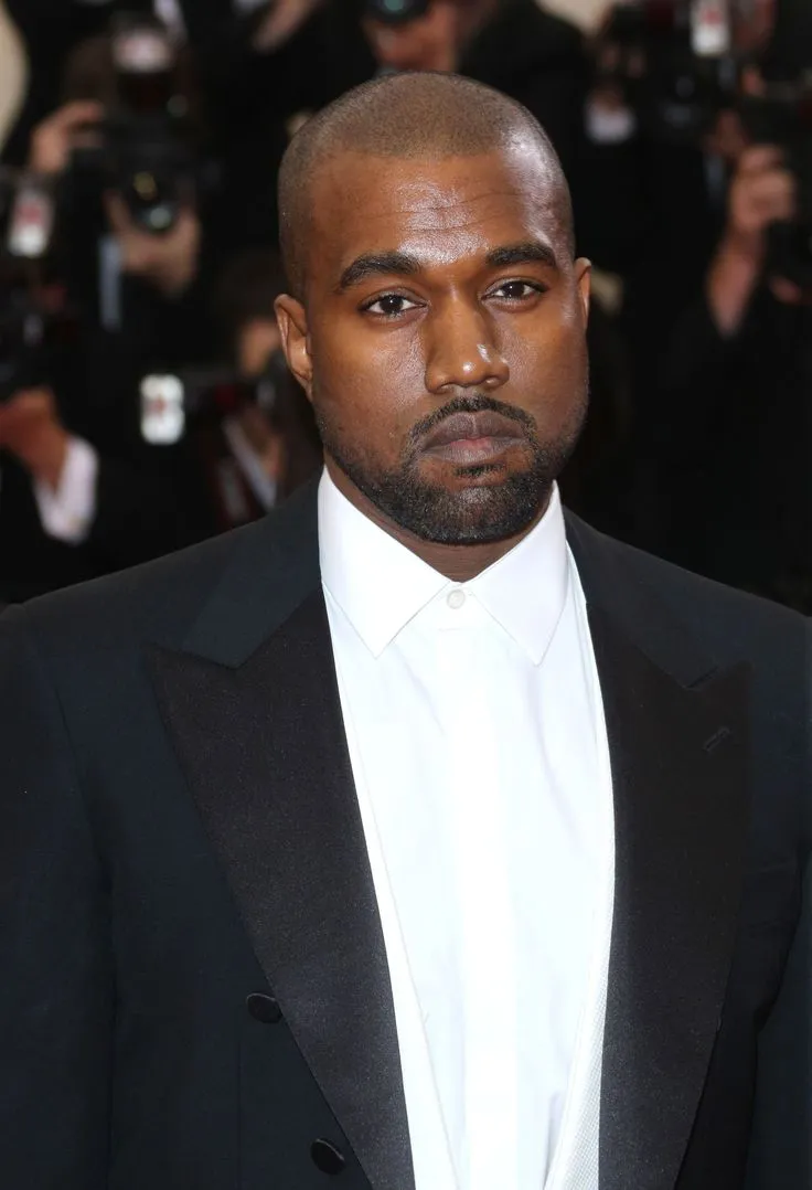 image_6887161108a27 Kanye Sues the Man Who Helped Him Honor His Late Mother?” – The Truth Behind a Lawsuit That Left Fans Shocked