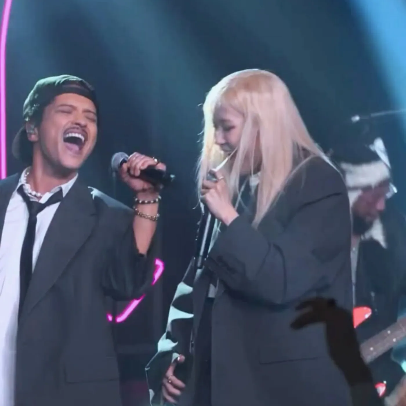 image_68872b9c4874f Bruno Mars & Rosé Just Redefined Celebrity Friendship Goals—Here’s How