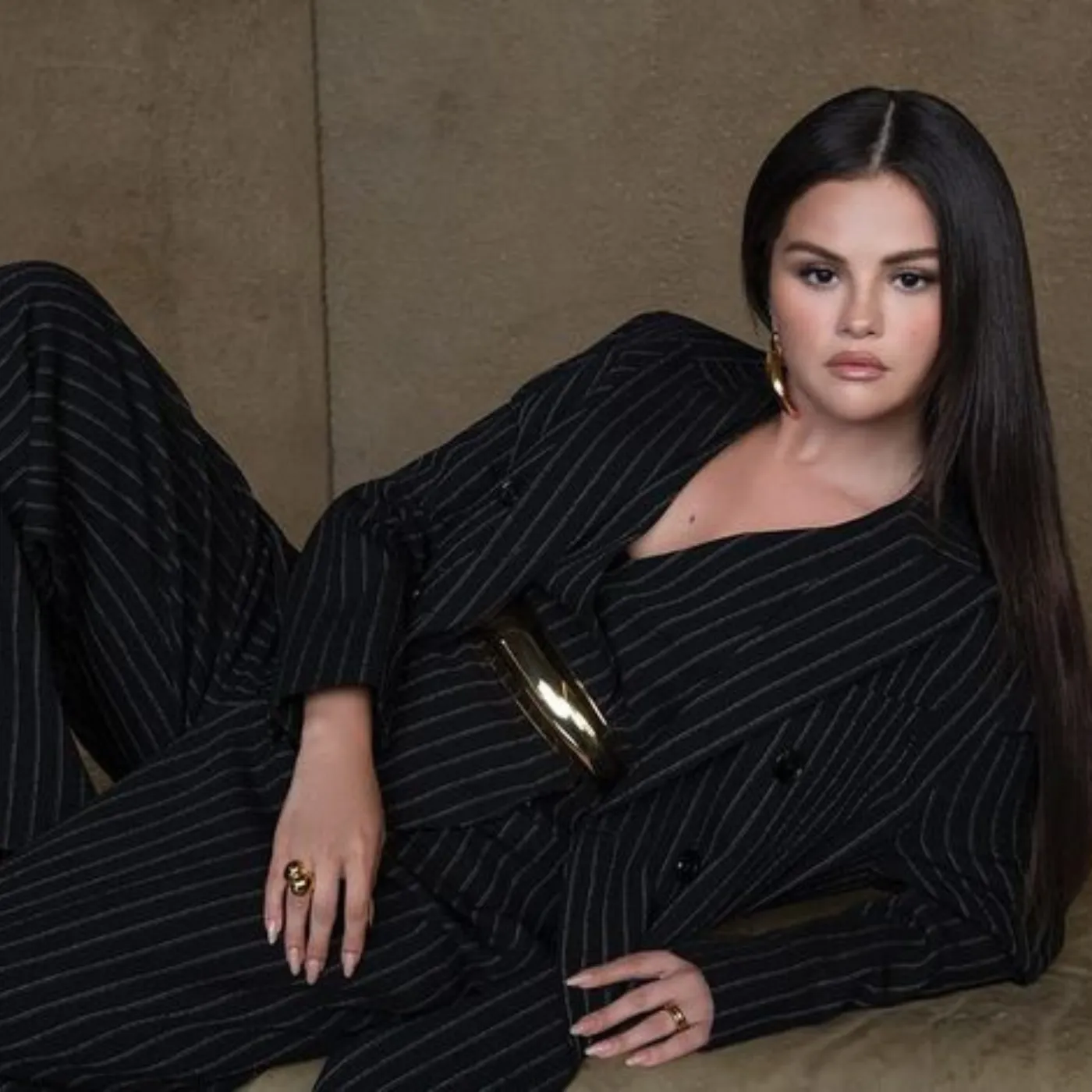 image_6888322c2ea1a Selena Gomez’s Facial Transformation Caught on Camera—No Filter, No Explanation