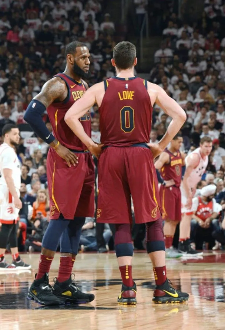 Reuniting with LeBron? Kevin Love Reportedly Considering Leaving Miami for One Last Hurrah in Los Angeles!