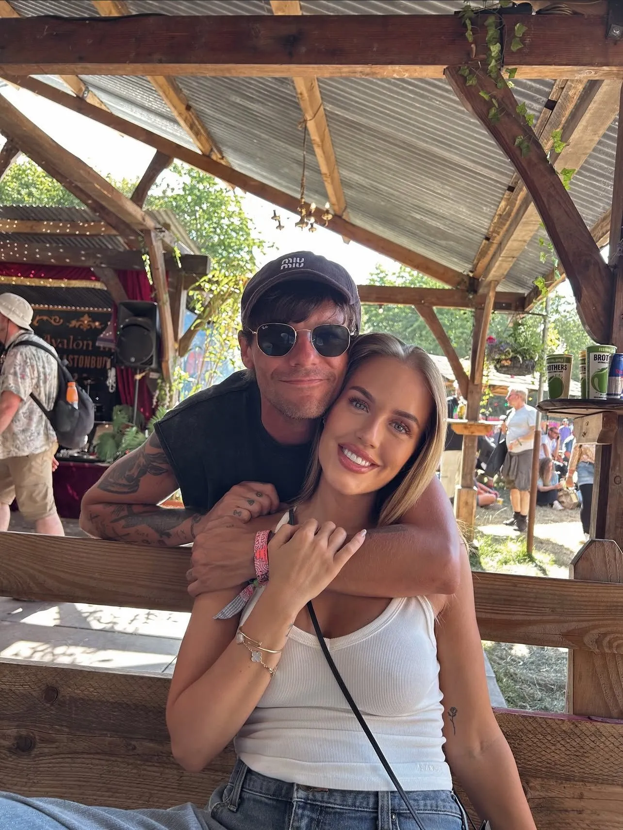 Caught Off Guard or Carefully Scripted? Louis Tomlinson & Zara McDermott’s Sudden 'Romance' Sparks Wild Fan Theories