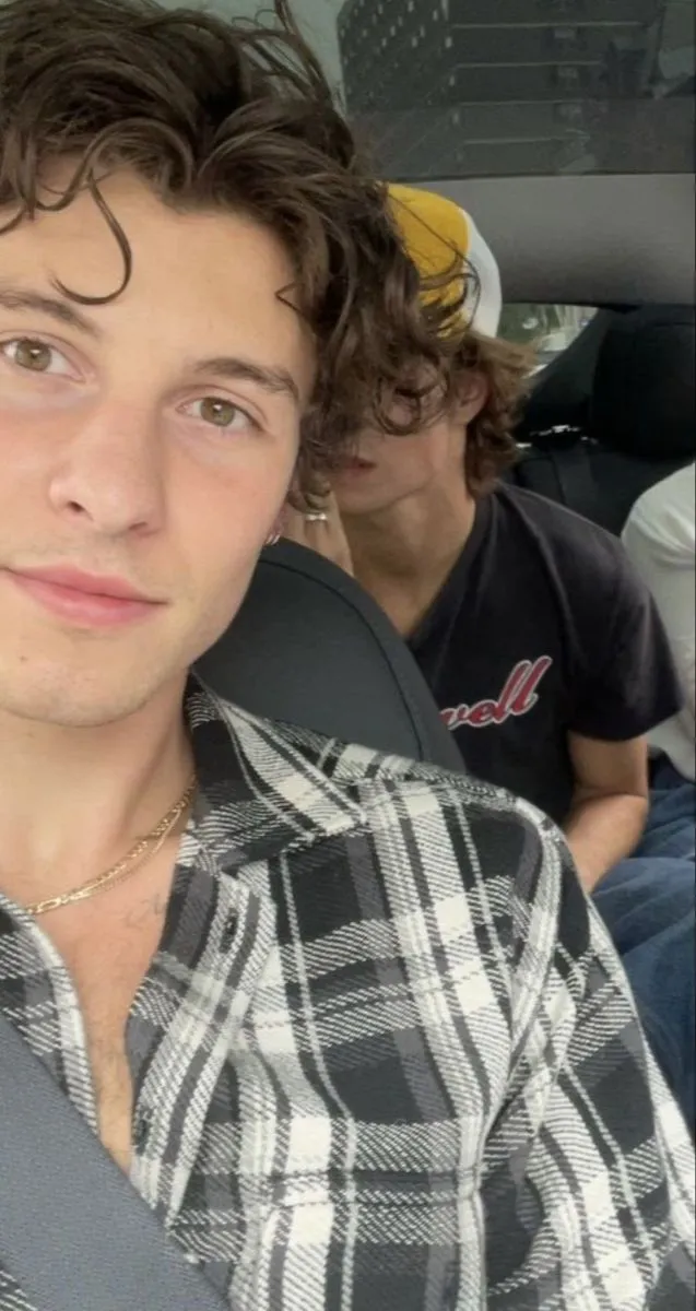 image_688993423d370 Fans Stunned as New Photos Show Shawn Mendes Getting Intimate with Mystery Man — Is This His Secret Love?
