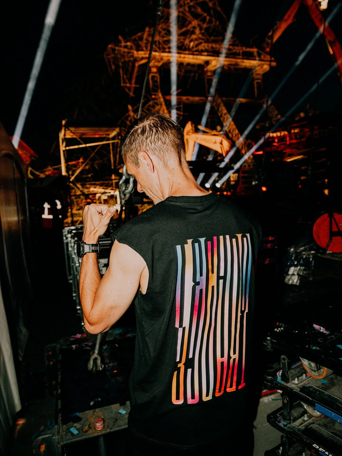 image_688adcefa74dc I’ve never done this on stage before – Armin van Buuren’s Rawest Moment Leaves Tomorrowland in Tears and the Internet Shaking