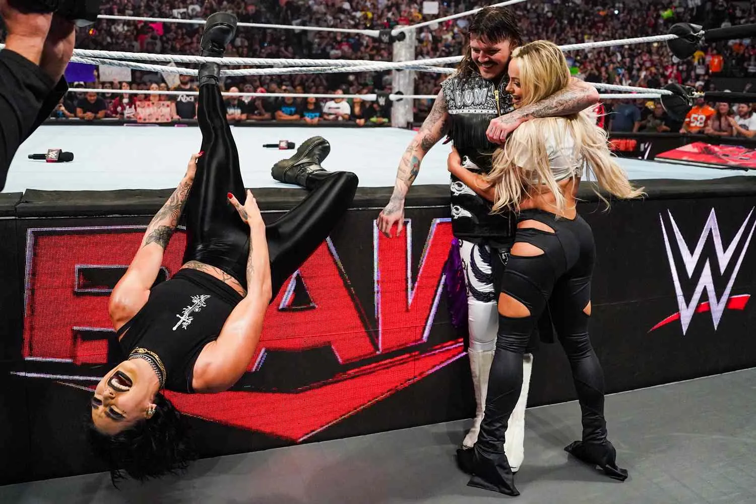When WWE Stops Being Scripted: Rhea Ripley Screams in Pain After Real Hit from Liv Morgan – Fans Are Shocked to the Core!