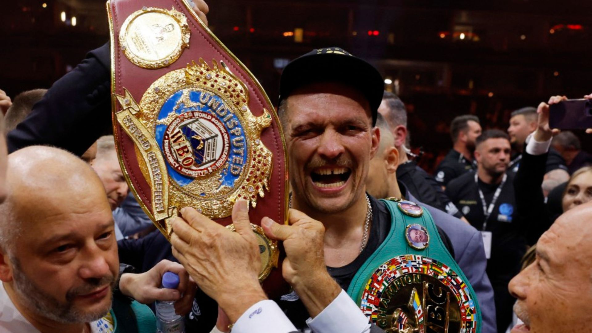 Fury Says He Was the Real Winner – Did the Judges Hand Usyk a Christmas Gift in the Rematch?