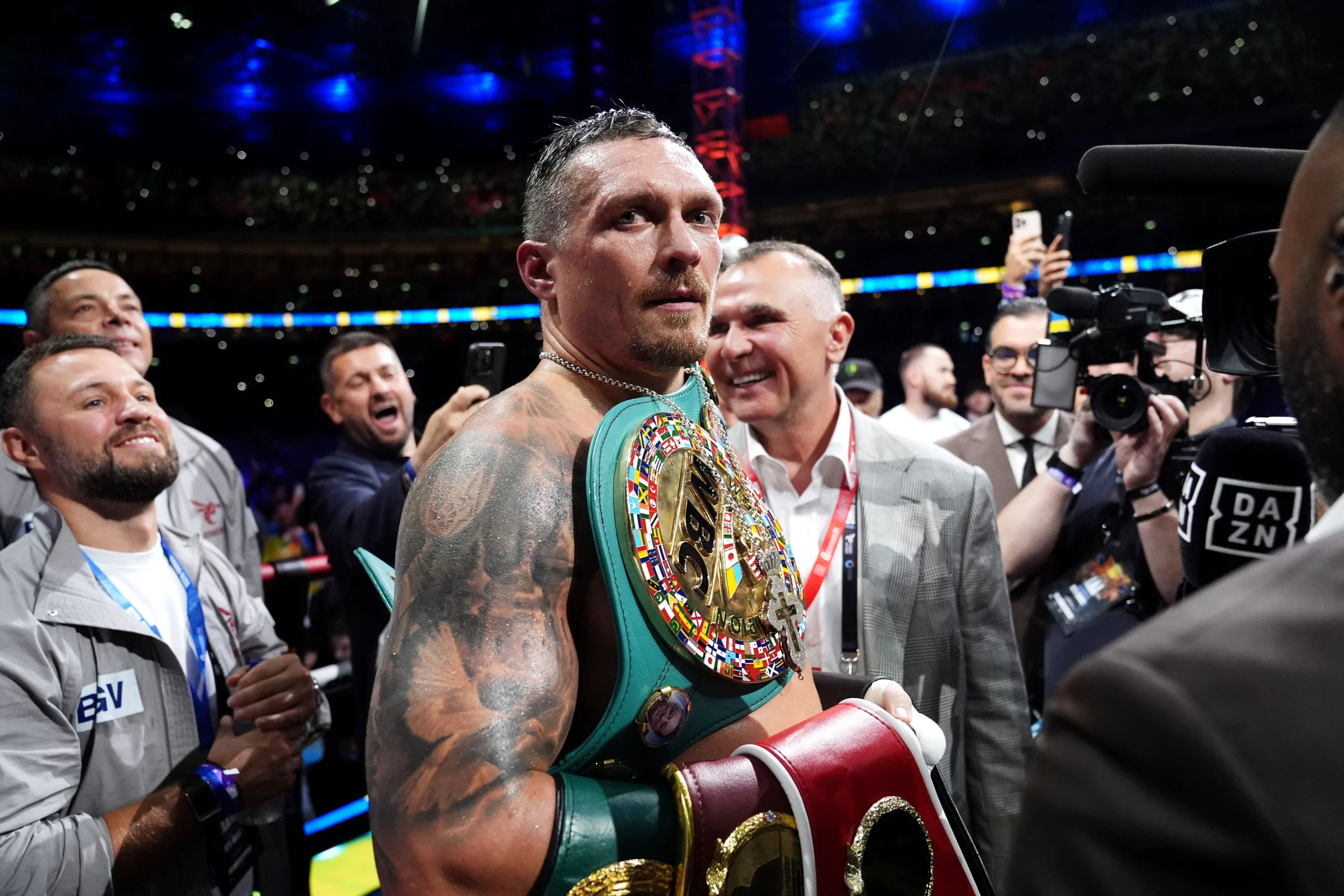 The Ring Just Sent a Hidden Message: Usyk Doesn’t Need Knockouts – He’s a Tactical Assassin