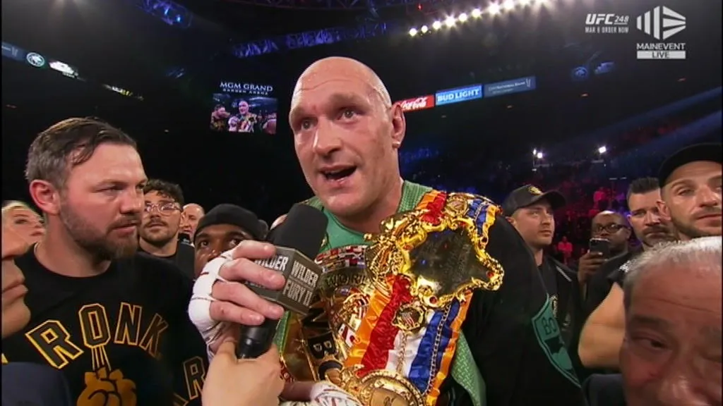 image_688c6555b5d4b He Just Knocked Someone Out – Then Sang ‘American Pie’?! Tyson Fury Turns Press Conference Into a Full-Blown Concert!