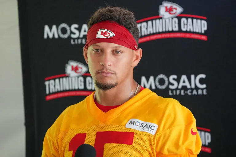 image_688cb7b82fb00 Disaster Strikes Patrick Mahomes’ Receiving Corps — 3 Key WRs Go Down Just Weeks Before Kickoff
