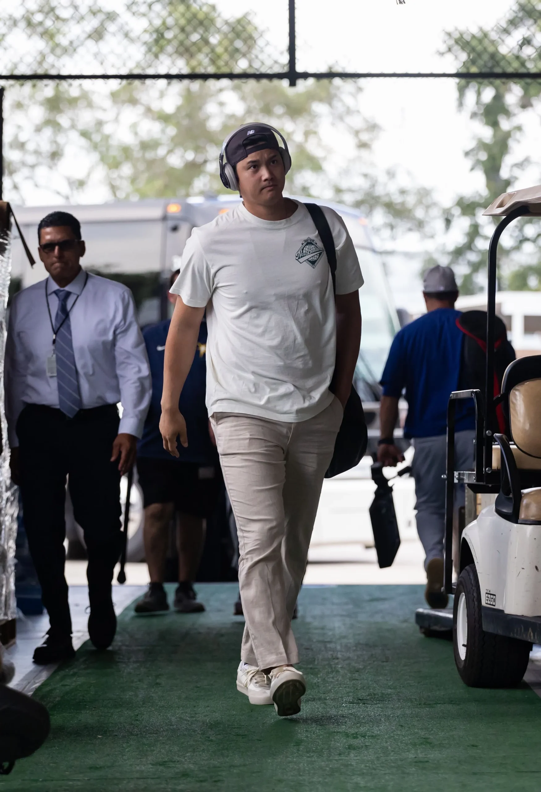 Baseball Fans Can’t Stop Talking About the Front Row Fan Wrapped in a Massive Shohei Ohtani Blanket — The Internet Is Obsessed