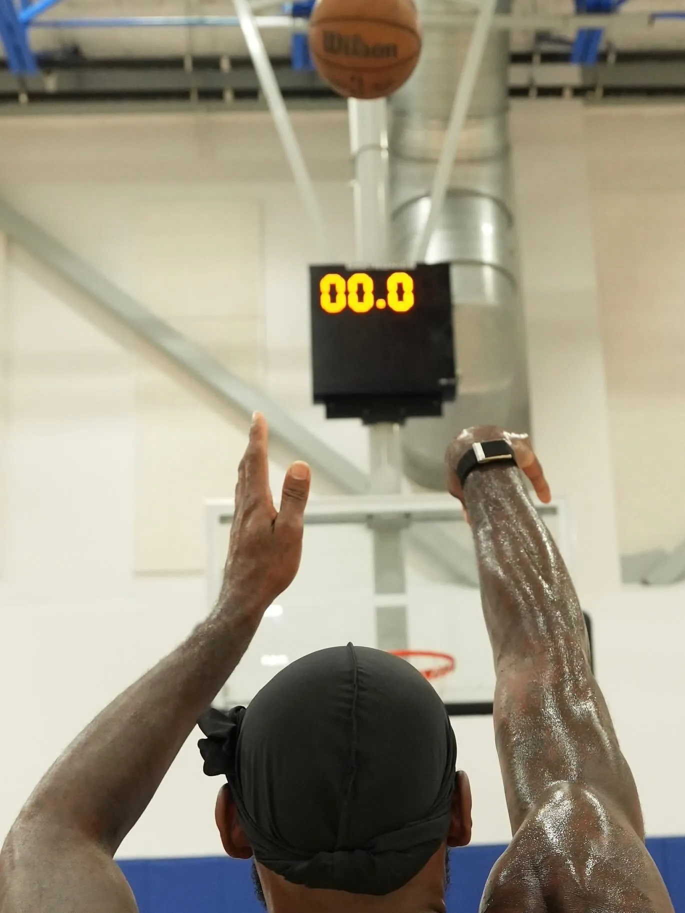 image_688d8c144b746 The silence before the storm? A seemingly normal post but LeBron James made the entire NBA community guess because of one thing