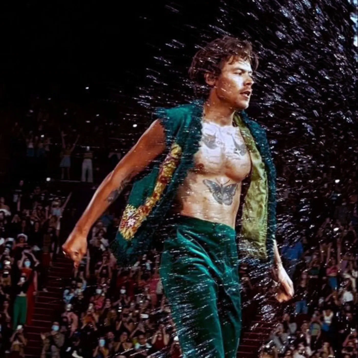 image_688f3af944285 Shocking Twist As Harry Styles Resurfaces At Vatican With Mystery Woman