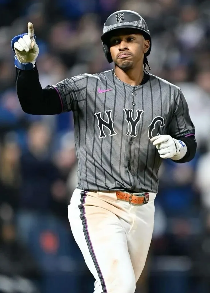 Francisco Lindor Just Crushed His 21st Home Run — And Fans Say It’s His Most Electric Swing Yet!