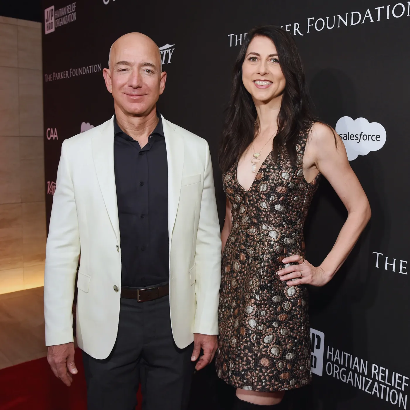 Jeff Bezos Thought He Won But Mackenzie Scott Made Him a Meme for Life