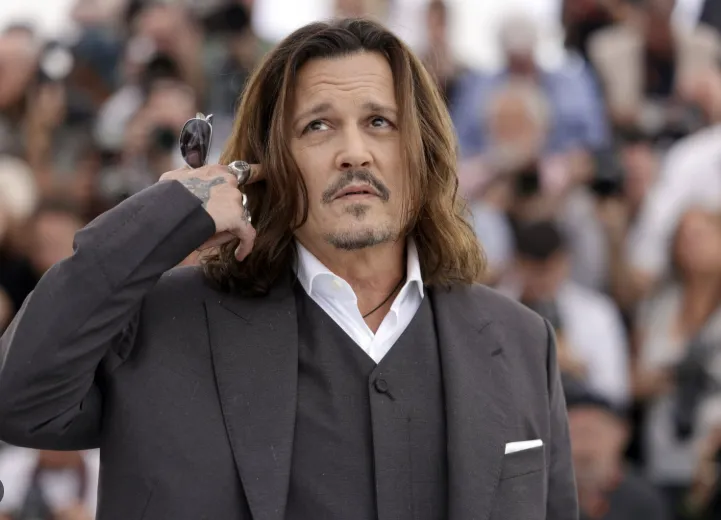 Inside the castle Johnny Depp just bought – What stunned the fans?