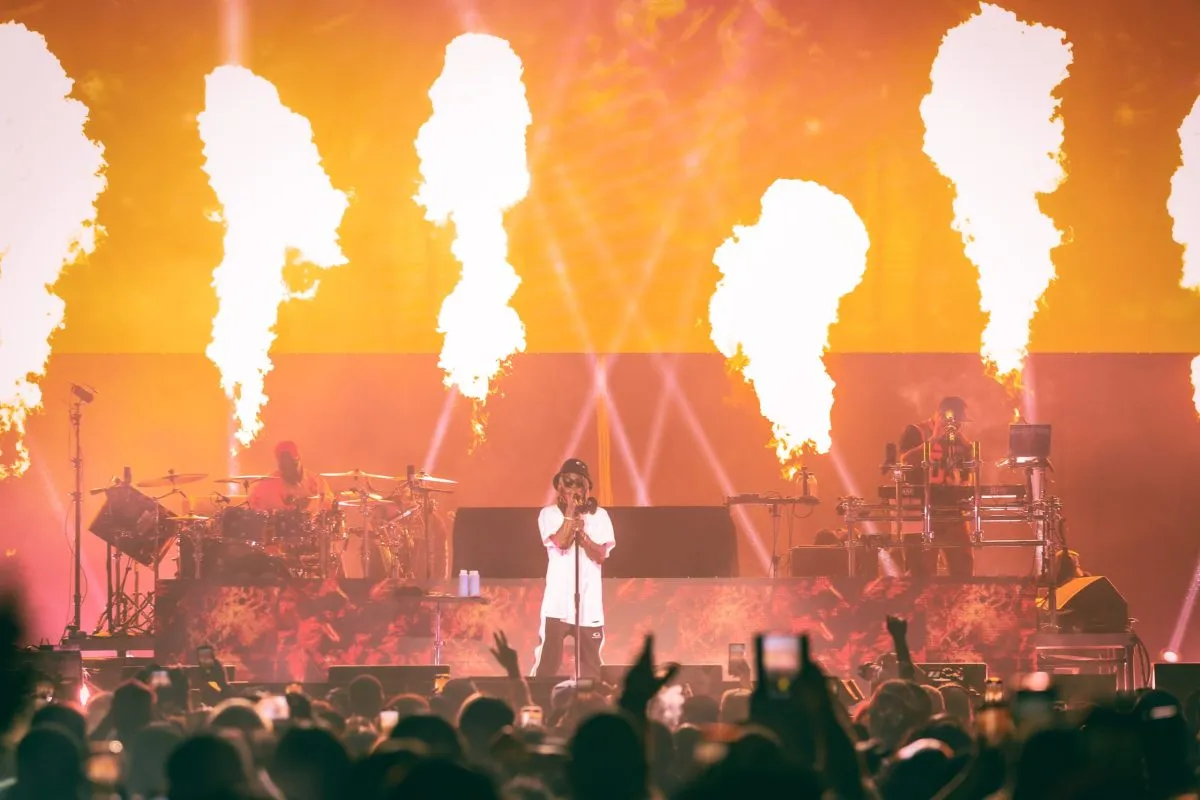 image_6890743fe021a They Didn’t Want You to See This – Lil Wayne Lights Something On Stage and Fans’ Livestreams Suddenly Go Dark