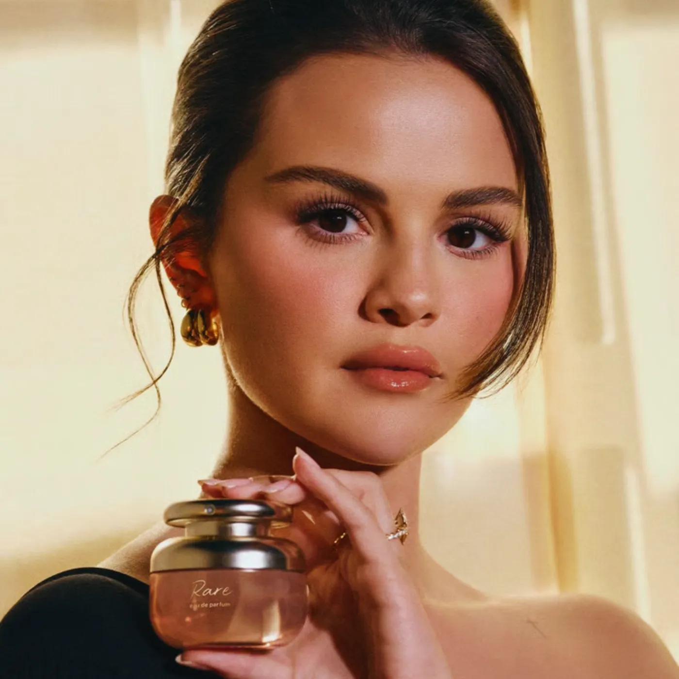 Selena Gomez Drops New Perfume Fans Say It Smells Like Hailey’s Words