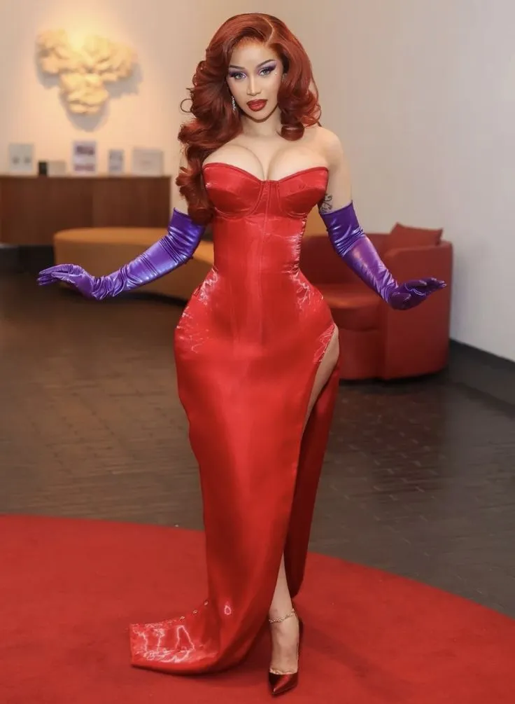 image_68917109ba46a Cardi B Says Stefon Diggs Is Still Obsessed With Her BBL — And She’s Got the Receipts to Prove It