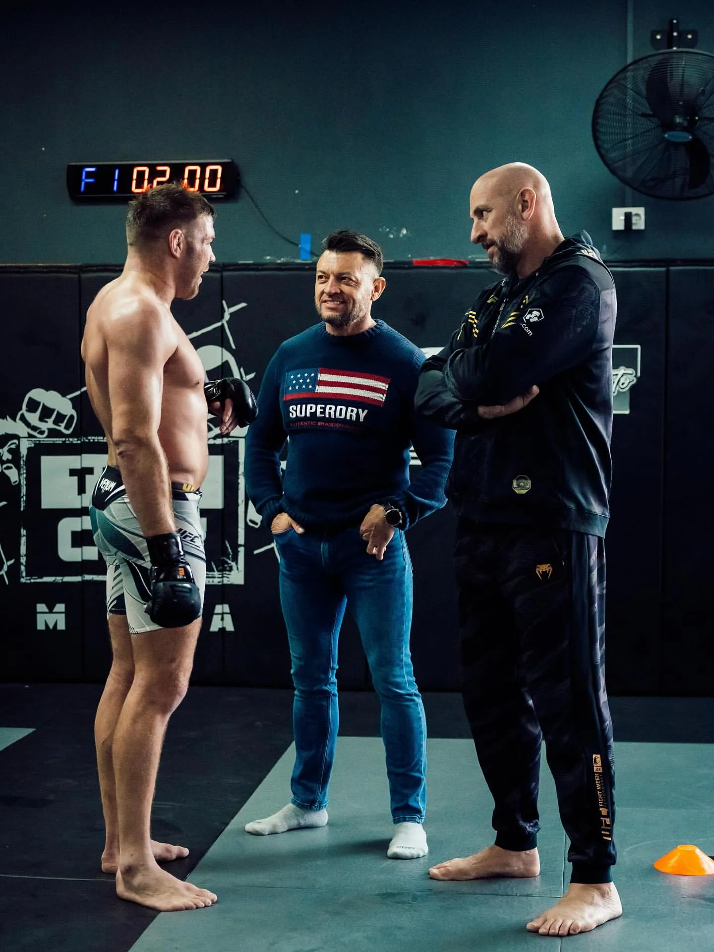 Warning: The Du Plessis Wrecking Machine Is Rolling Into UFC 319 – Here Comes the Earthquake