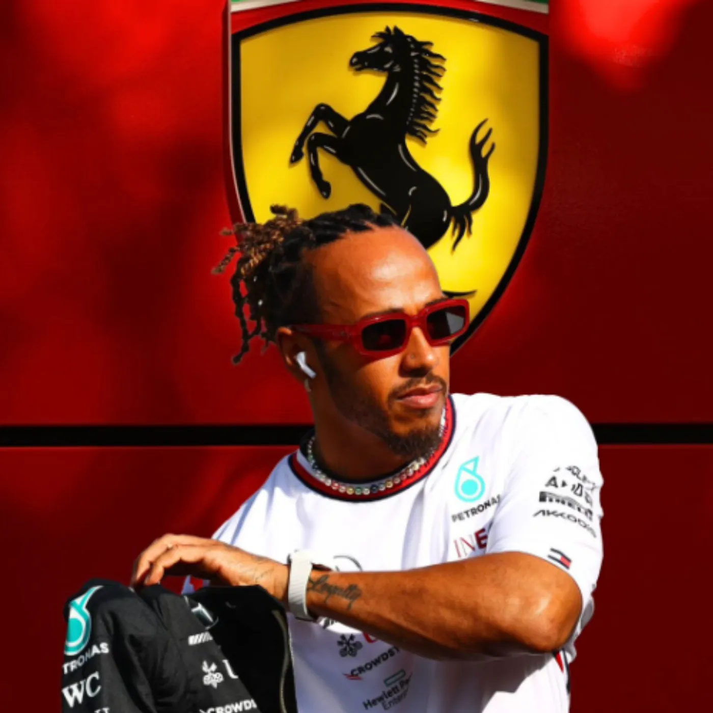 “This Is How It Ends”—Lewis Hamilton’s Radio Message Just Shattered Mercedes Forever