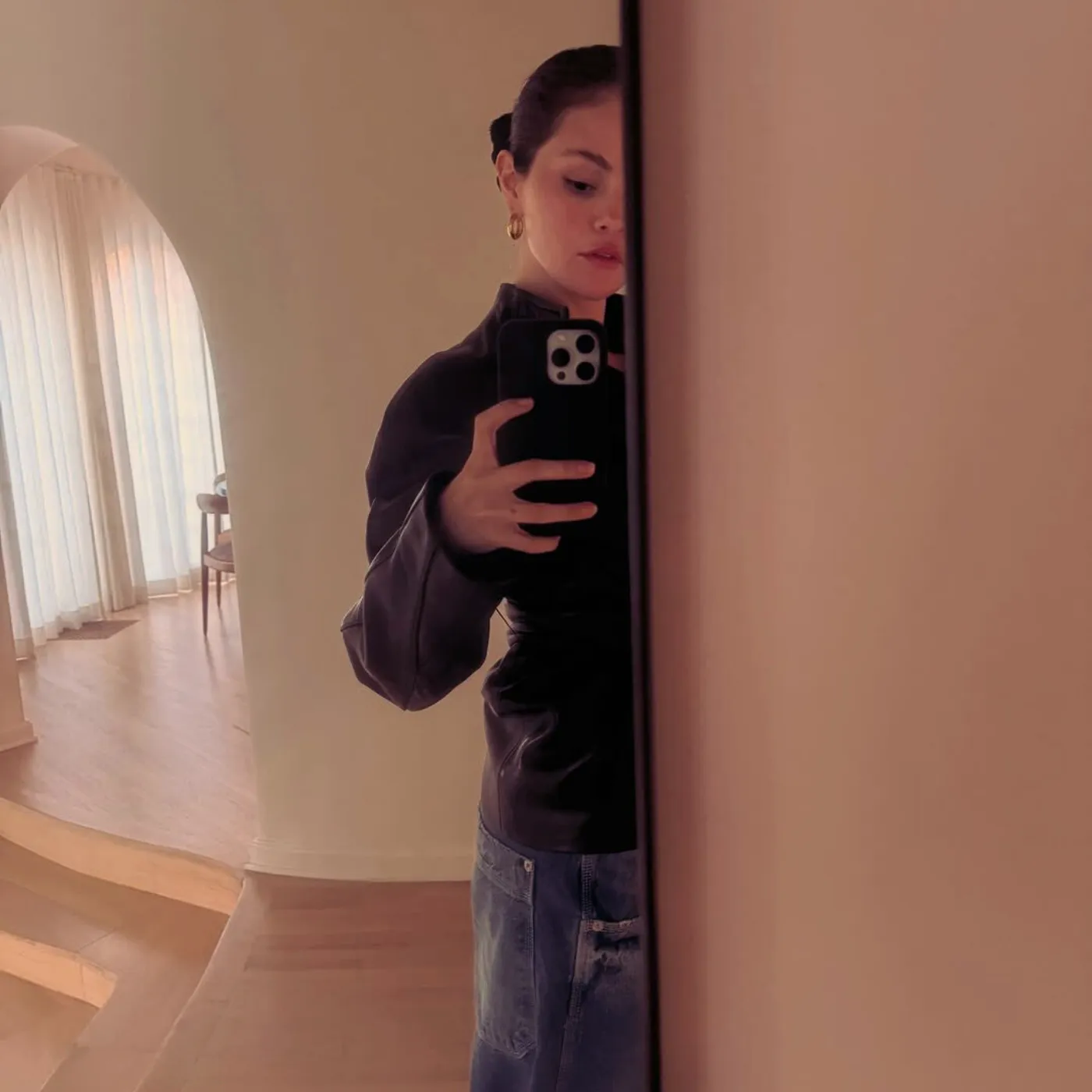 image_6891d89de71ec Selena Gomez Stuns Hollywood With Barefaced Comeback Nobody Saw Coming