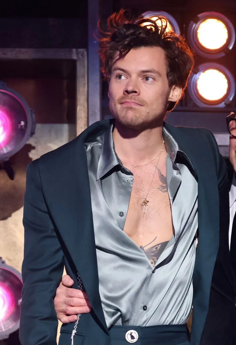 Harry Styles Just Redefined Beauty — And It Has Nothing to Do With Looks