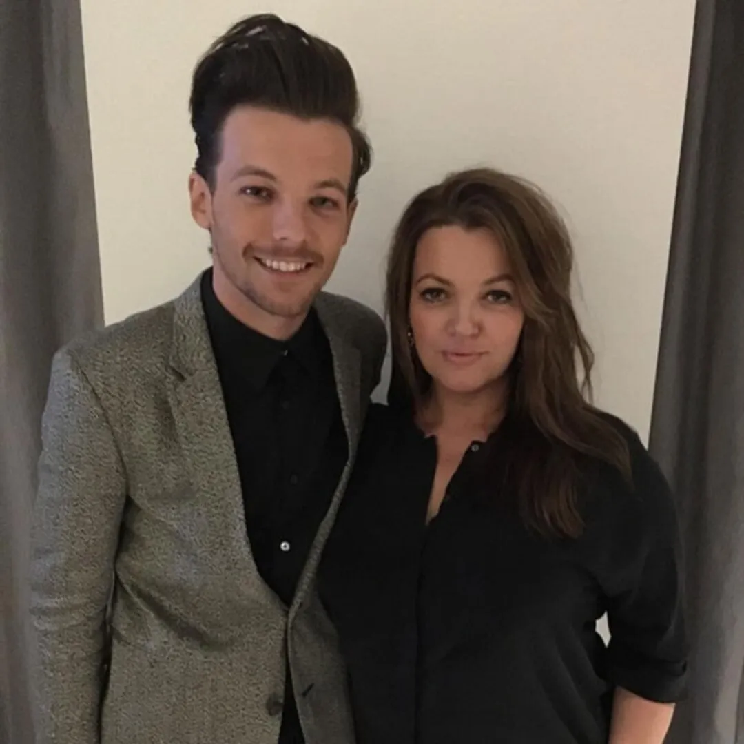 image_6892bd75d0d29 The Night Louis Tomlinson Almost Broke — What Fans Never Knew About His Mother’s Final Days Backstage