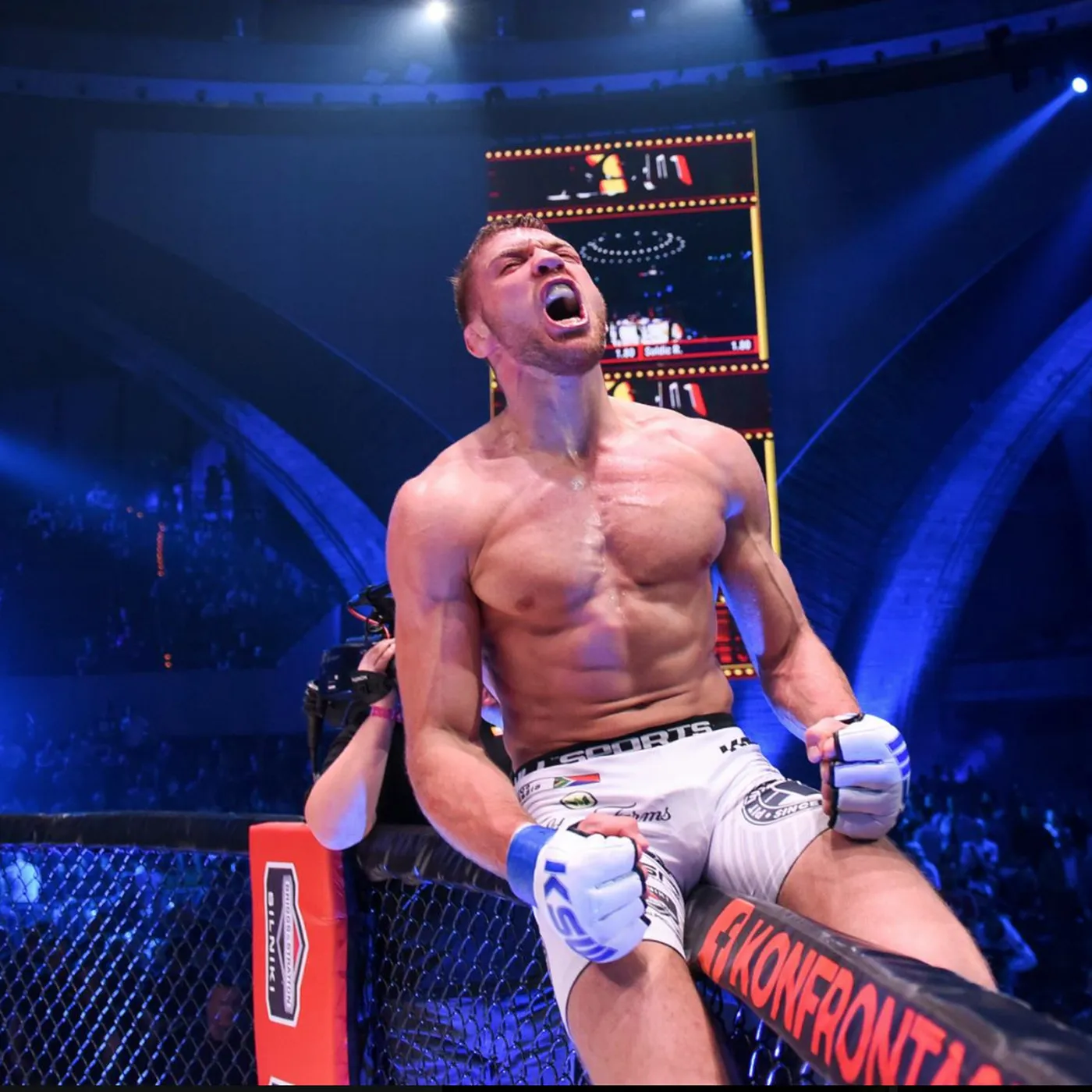 Du Plessis – The Sheepish Wolf or the Mastermind? How He Plans to Outsmart the Real Beast, Chimaev