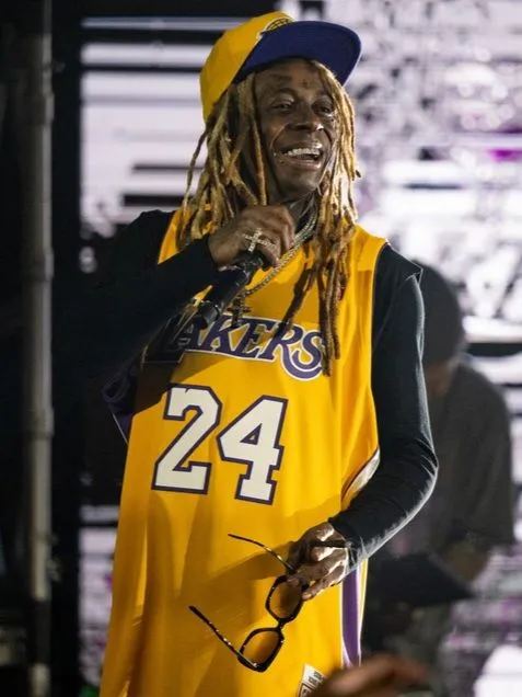 image_68940c2f28987 Reuniting with LeBron, Lil Wayne Recalls the Moment He Froze – and the Internet Is Touched