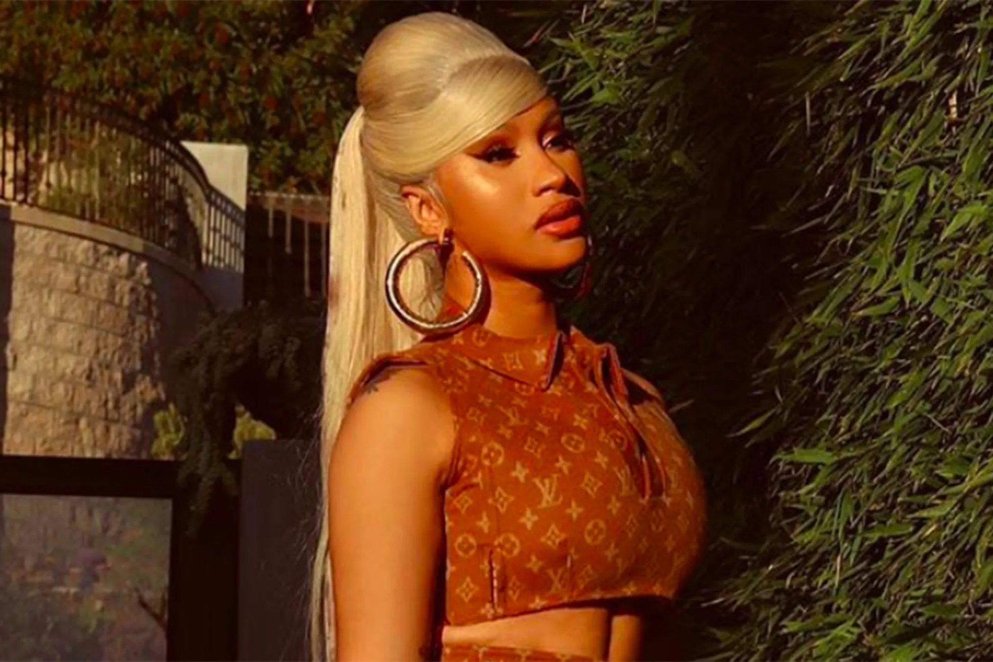 image_68941ab03352a Fans Stunned as Cardi B Unboxes $73K Cartier Watch Gifted by Stefon Diggs — But That’s Not Even the Most Expensive Piece