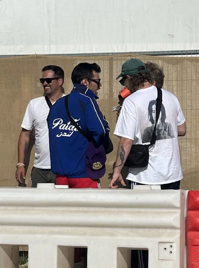 image_68942572a1afb Two Former One Direction Members Show Up — But Say Nothing. Is This Silence Hiding Something Big?