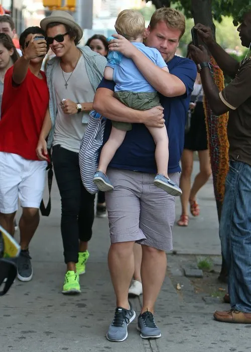 image_68955499c9d9f When Harry Styles Pushed a Stroller Through NYC — The Day He Melted Hearts and Won James Corden’s Family