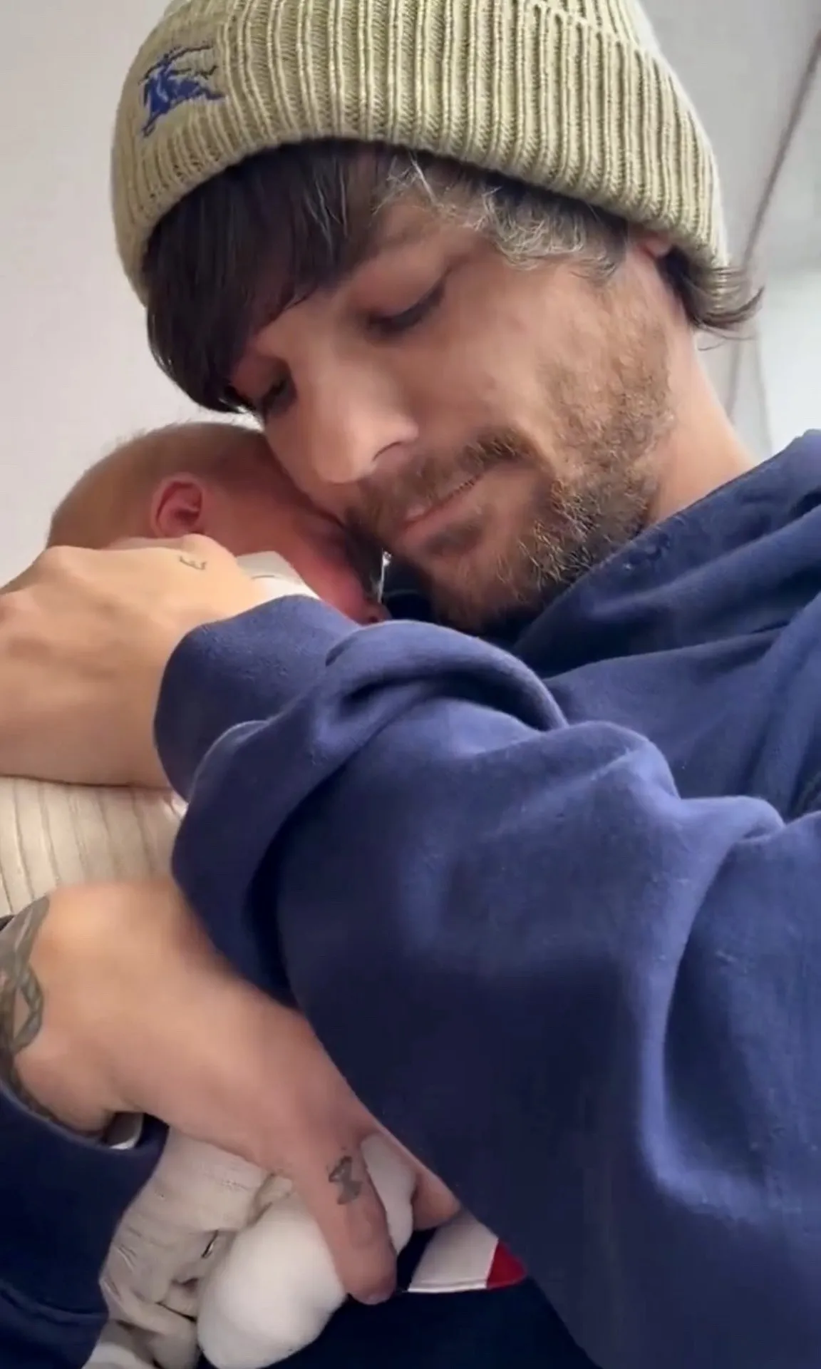 image_68955aeeb253f One Shocking Detail in Louis Tomlinson’s Son’s Birth Record Just Shook the Internet — Fans Say This Changes Everything