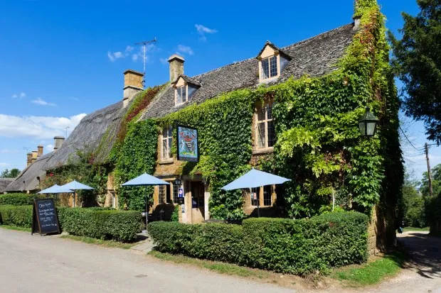 image_68955f43c8775 Shawn Mendes Secretly Moves Into Cozy Cotswolds Village After Falling for the Charm of English Countryside Life