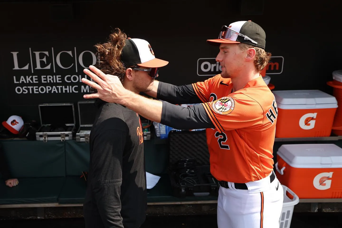 image_68957fec85013 Dean Kremer Celebrates So Much He Forgets His Image - Fans Surprised to See Behind the scenes Photos