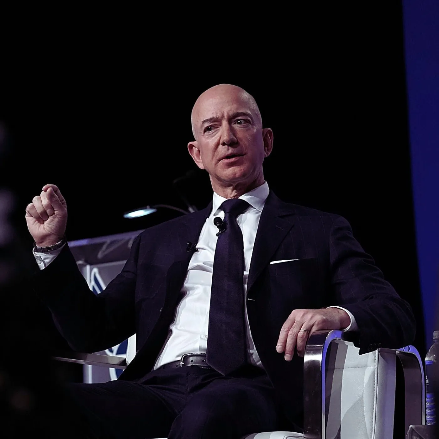 image_68959f6294fe8 Jeff Bezos Drops Single Question That Sends Amazon Into Full Panic Mode