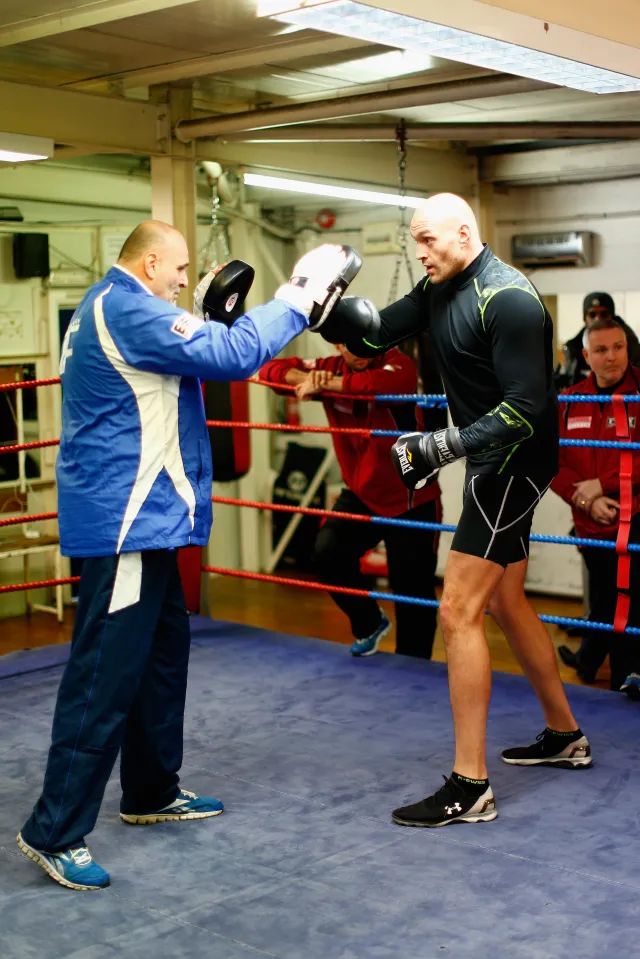 They Say Fury Was Born to Be King – But Few Know He Started By Breaking His Dad’s Rib