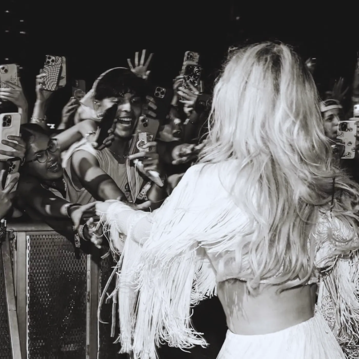 Gracie Abrams Drops Unexpected Harry Styles Bombshell Fans Instantly Freeze