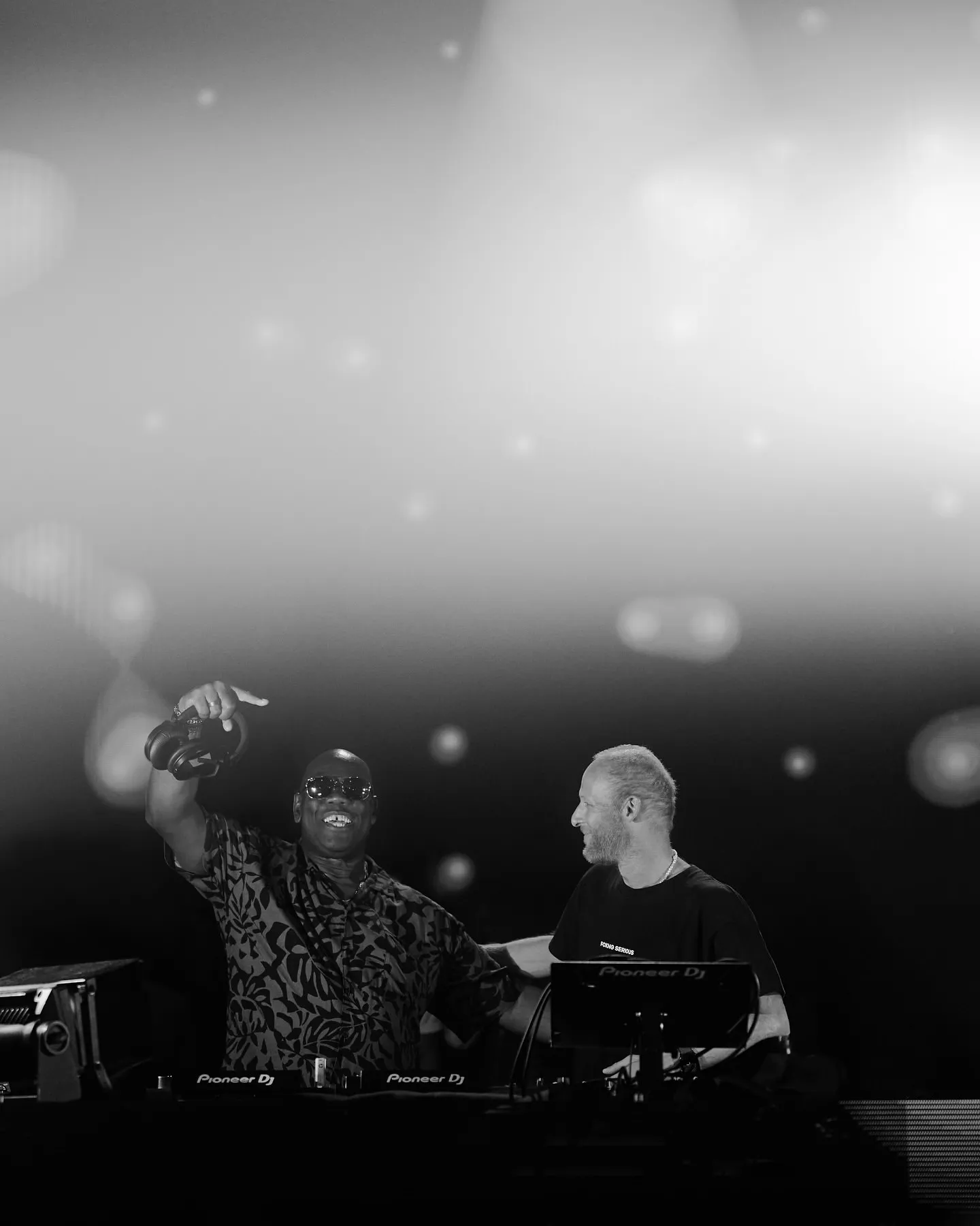 This DJ has just been exposed by Carl Cox fans for his previous disrespectful comments towards his senior Carl Cox.