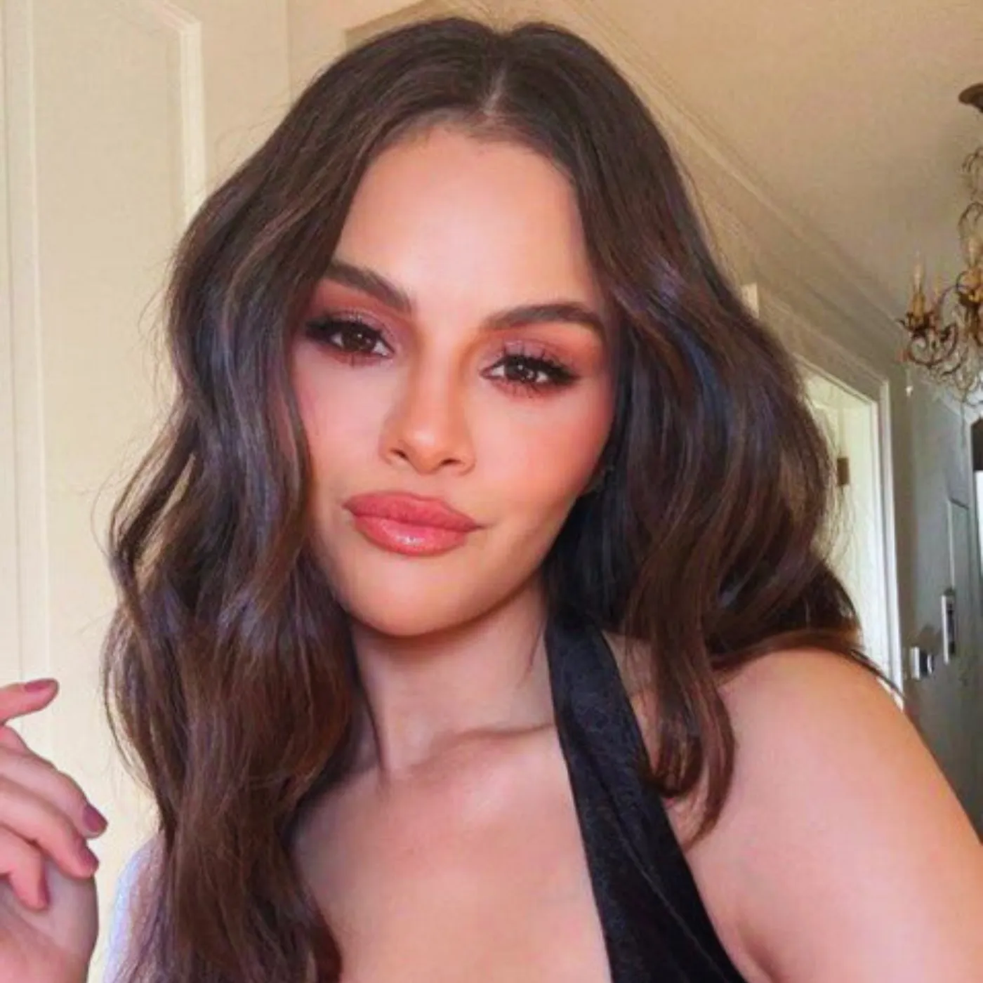 image_6897464930028 Selena Gomez Drops Bombshell On Taylor Swift’s Secret Love Story