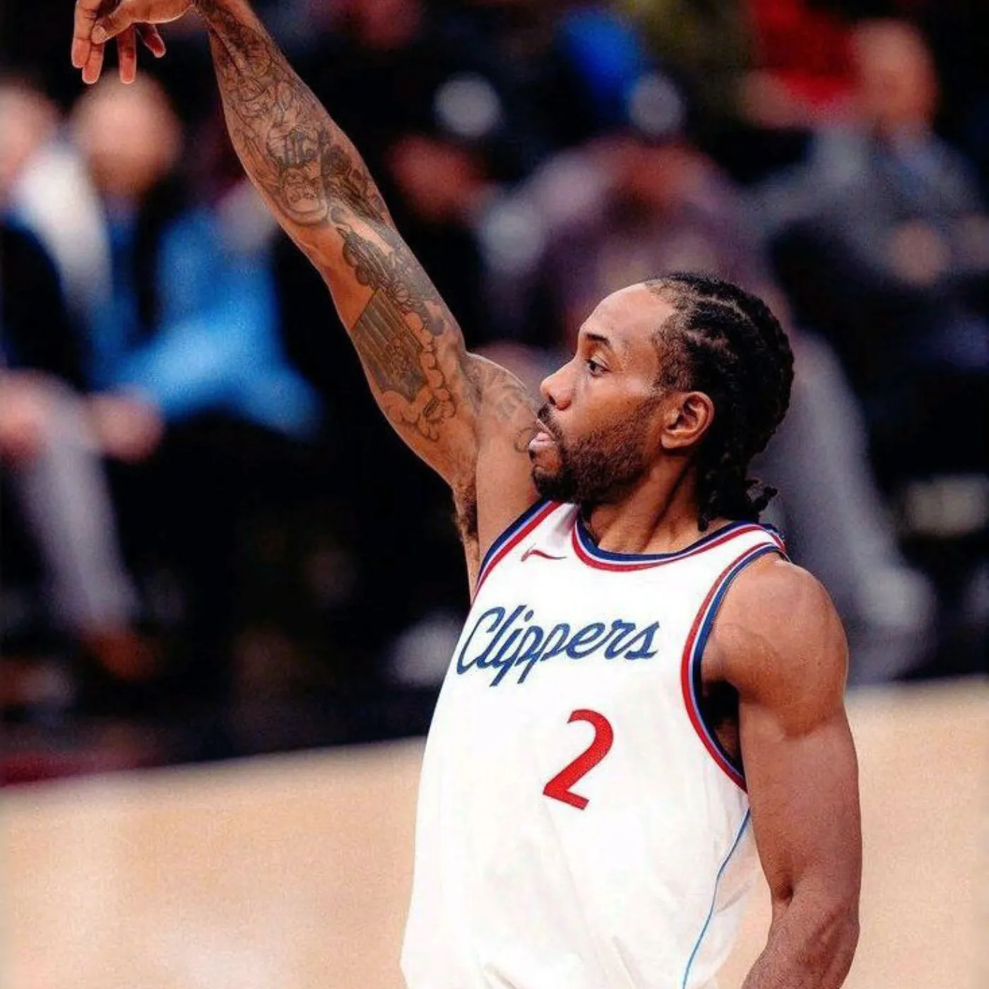 image_6897aaf348800 The Small Detail In Kawhi Leonard’s Sneakers That Tells A Massive Story