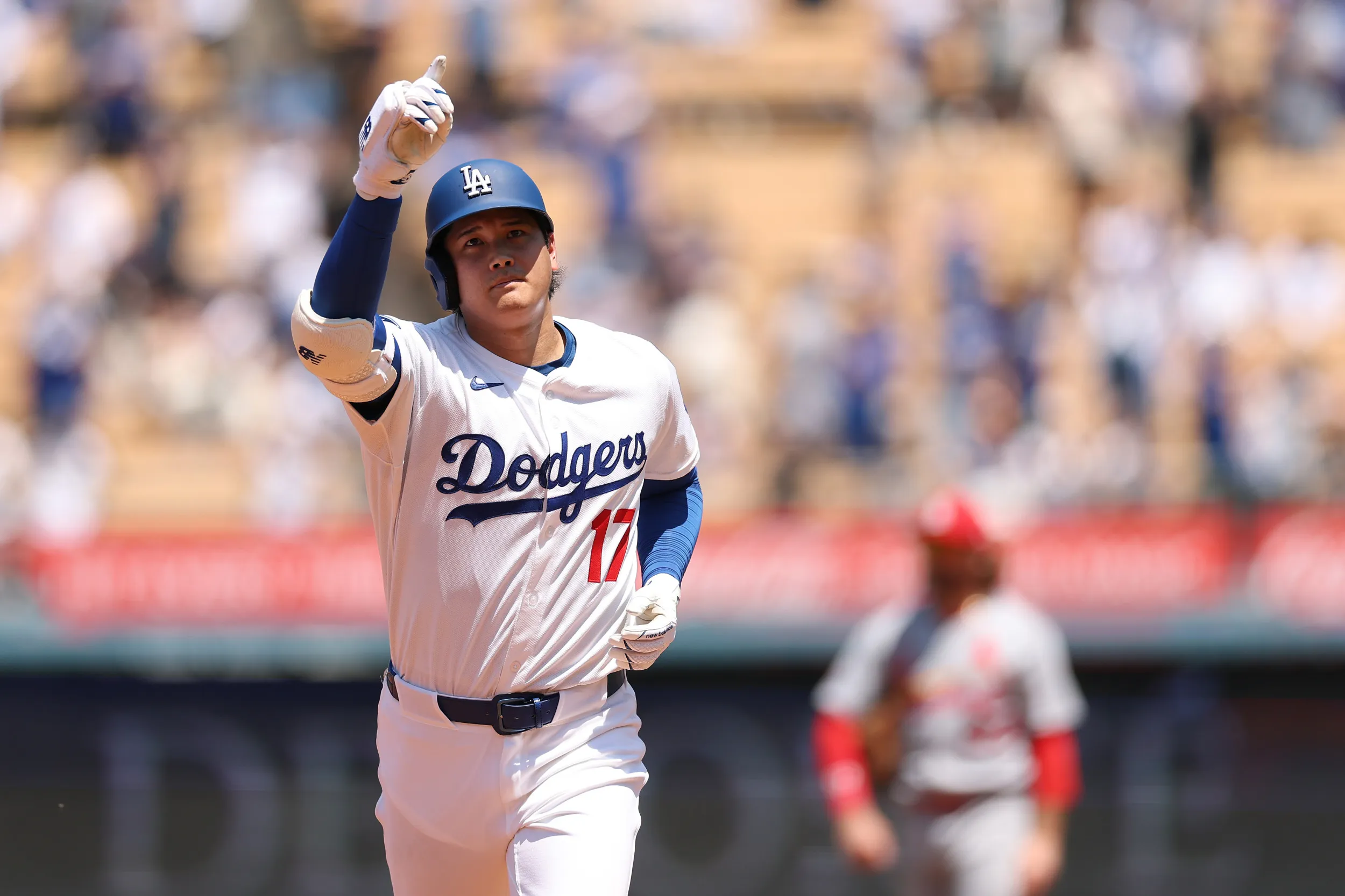 Shohei Ohtani Blasts 40th Home Run — Making Dodgers History in His Unstoppable MVP Chase